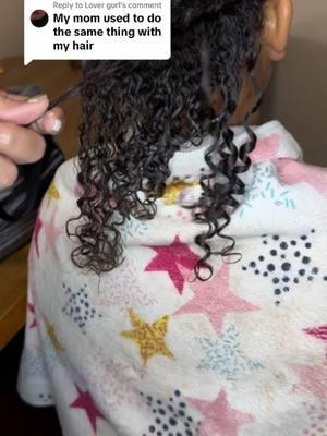 Replying to @Lover gurl #curlyhair #curls #curlyhairturorial #curlyhairroutine #curlyhairjourney #naturalhair #sosatisfying #foryou #fyp #parati #biracialhair #biracialbabies #mixedkids #curlsfordays #pelochino #rulos #shirleytemplecurls #curlyhairtips #curlyhairhacks #curlyhairtok #chinos #pelorizado #tutorialparapelochino#shirleytemplecurls #curlyhairtips #curlyhairhacks #curlyhairtok #chinos #pelorizado #tutorialparapelochino #caireles #asmr #daughter #hija