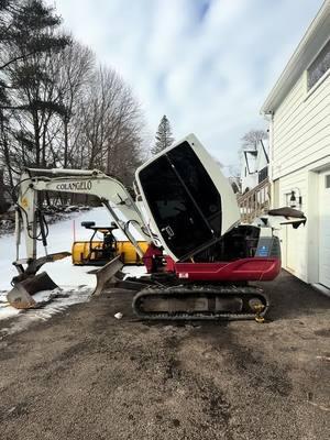 #takeuchi #mechanic #heavyequipment #heavyequipmentmechanic #SmallBusiness #miniexcavator #backhoe #bluecollar #dirtsurgeon508 #bobcatequipment 