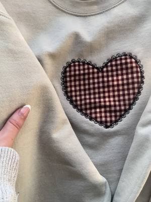 cutest sweatshirt for valentine’s day !!! 💌🤍🍒💌🧵 #valentinesdaysweater #vday #ValentinesDay #coquetteaesthetic #coquette #redgingham #gingham