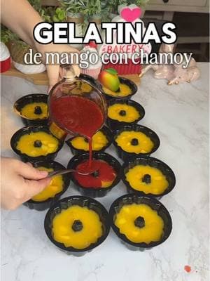 Gelatinas de mango con chamoy, acompáñame hacerlas 🥭                                                            -                                                      -                                                                     - #gelatina #gelatinasdemango #mangos #mangonada #chamoy #dulceysalado #dulce #gourmet #ideas #dessertideas #postres #postresfaciles #viralvideo 