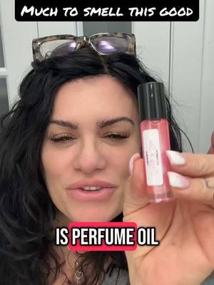 It doesn’t have to cost much to smell this good. #crazyinloveperfume #perfumeoil #sweet #dlacosmetics 