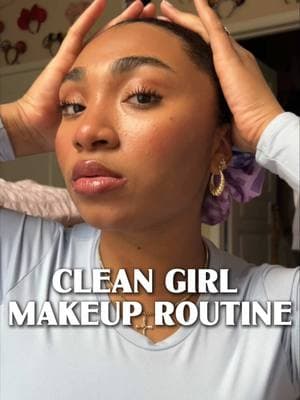 wanna learn how to do clean girl makeup?! Well I’m here to help 💓☺️  products used: magic serum @Charlotte Tilbury | blurring primer Hourglass | super glowy gel (Sunglow) @Saie | 24hr brow setter @Benefit Cosmetics | skin tint @Hourglass Cosmetics | bronzer Saie | cream & liquid blush Charlotte Tilbury & Saie | concealer @Haus Labs by Lady Gaga & Hourglass | pressed powder @Kosas | loose powder Hourglass | powder bronzer @Sephora Collection | powder blush @makeupbymario | mascara primer @Lancôme | mascara @milkmakeup | setting spray Charlotte Tilbury & Sephora Collection | lip liner @MakeUpForEverUSA @makeupforever | lip gloss Charlotte Tibury  #cleangirlmakeup #cleangirlaesthetic #boundingwithtarri #blackgirlmakeup #beauty #grwm #softglammakeup #nomakeupmakeup 