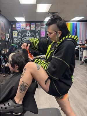 Wide stance my guy @Ashlee Swan  #lasvegas #vegas #gothsalon #vegassalon #goth #altsalon #altvegas #hairstylistoftiktok #vegasgoths #vegasnails #lasvegasartsdistrict #salonhumor 