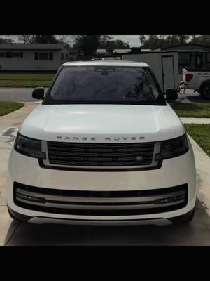 What do we think of the new Range Rover? #mobiledetailing #detailing #cars #passion #gtdetailing #fyp #foryou #tampa #rangerover #clean #quality 