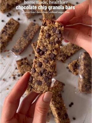 omemade chocolate chip granola bars! these chewy chocolate chip granola bars can be made gluten free, dairy free, and refined sugar free, and they’re so easy to make! ingredients: •2 ¼ cups gluten free quick oats •1 cup gluten free rice cereal •¼ cup + 2 tbsp ground flaxseed •1/2 cup dairy free chocolate chips/chunks (use refined sugar free or unsweetened chocolate to keep the recipe refined sugar free) •1/2 tsp salt •1/4 cup + 2 tbsp nut or seed butter of choice (almond, peanut, sunflower seed, etc.) •1/2 cup unsweetened applesauce  •1/2 cup honey •2 tbsp water •1 tsp pure vanilla extract instructions: 1. add the nut/seed butter, honey, applesauce, water, vanilla, and salt to a large bowl and mix until smooth. next add in the oats, rice cereal, ground flaxseed, and chocolate and mix until well combined. 2. once mixed, pour the mixture into an 8x8 square pan lined with parchment paper and gently press the mixture down using a separate sheet of parchment paper. 3. bake at 350°F for 25 -30 minutes, or until firm and lightly browned. once baked, remove from the oven and cool completely in the pan. 4. once cooled, slice into bars and enjoy! #granolabar #granolabars #chocolatechipgranolabars #homemadegranolabars #healthysnacks #easysnacks #kidfriendlyfood #homemadesnacks #healthysnackrecipes #EasyRecipes #glutenfreerecipes #dairyfreerecipes #refinedsugarfree