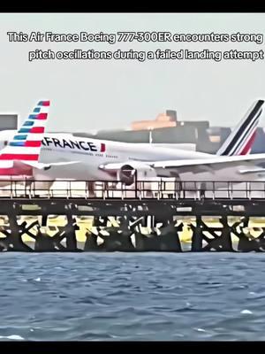 Air France B777 go around after bounced landing ✈😯🇲🇫 #aviation #airfrance #foryoupage #viralvideo #fyp #airport #jfk #airline #newyou  🎥:NewYorkCityAviation 