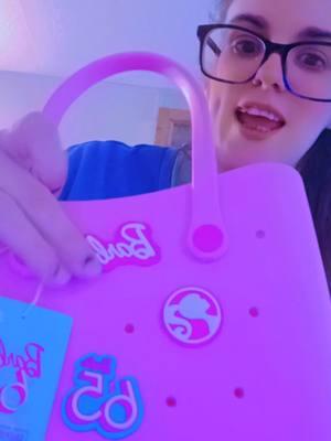 did you get daughter the barbie dreamhouse and now you need a way to store all those barbies? I have the perfect product for you #minisous #barbie65thanniversary #barbiebag @barbie 