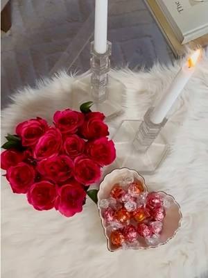 DIY Floral Heart Arrangement🌹 Create a stunning centerpiece for Valentine's Day using budget-friendly blooms and a beautiful acrylic vase. Perfect for adding a touch of love to any space! To shop>> https://ltk.app.link/BLZtr7YU7Pb Tip: To prep your roses, gently flip and spin them upside down to fluff the petals and create a fuller look. Works best on blooms that are somewhat open. Trim the stems at an angle and remove any excess leaves. This technique ensures your arrangement looks professional and vibrant! #heartshapedvase #diyfloral #valentinesflowers #valentinegiftideas 