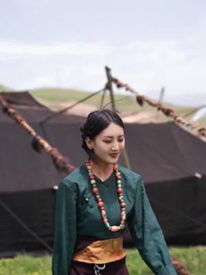 Beautiful grassland#lahm #tibetan #music #beautiful #TibetanCulture #girl #humor #happy #viral #girls #TraditionalCuisine #foryou #baby #NomadLife 