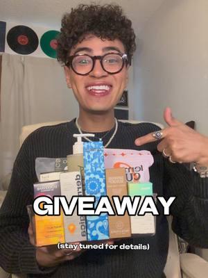 GIVEAWAY TIME🥳🎁 -follow me on IG & TT @leoocarmona ✅ - tag your bestie ✅  - You can tag as many bestie each tag = one entry  #giveaway #prgiveaway #gifting #thankyou #gratitudepost #CapCut 