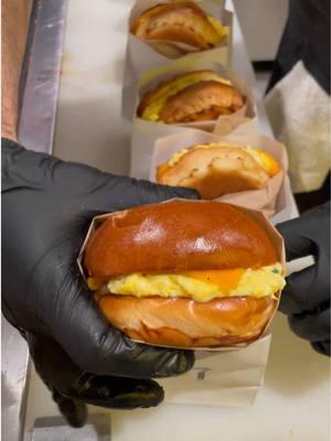 Scramble me softly on repeat🤪 #eggbred #eggs #egg #breakfast #sandwich #lahabra #longbeach #huntingtonbeach #fyp 