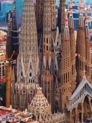 El edificio más singular del mundo. #iglesia#sagradafamilia#Barcelona#arquitectura#único#conocimiento