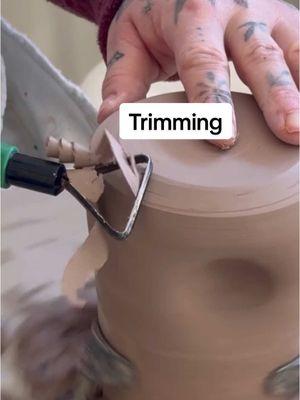 A moment of appreciation for the clay curls #pottery #ceramics #clay #trimmingpottery #relaxing #oddlysatisfying #potteryofinstagram 