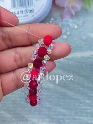 DIY BRACELET..♥️🤍 #pulsera elástica #artlopez #tutorial #DIY #fyp #joyas #craft #accessories #ideas #bracelet #jewelry #beads #handmadejewelry 