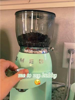 👩🏻‍🍳😋☕️ #smeg #smegappliances #smegkitchen #smegcoffeemachine #smegcoffeegrinder #smegstandmixer #smegretro #kitchentok #coffeetok #bakingtok #anotheronethankyou 