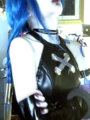 Jinx is such a cutie I can’t #fyp #arcaneleagueoflegends #arcanecosplay #jinxarcane #jinxcosplay #agender 