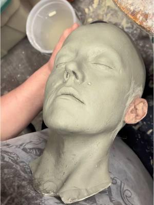 Getting the final details in! #morbidmonstrosities #transworld2025 #fyp #transworldhauntshow #sfx #claysculpting #compleatsculptor #monsterclay #lifecasting #bodycasting #creepytok #morbid #clayartist 