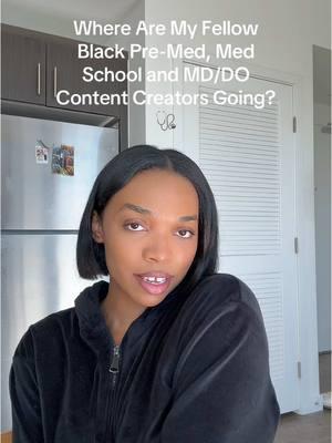 I want to stay connected with my fellow pre-med, med students and doctors before the app gets axed! Pls follow me on IG, its the same as my username here 💟 #premed #medicalstudent #medschool #mcat #blackwomeninmedicine 