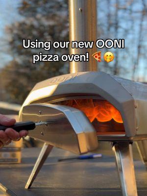 First time using our new #oonipizzaoven — the pizza was a tad on the charred side 😂🍕 but it was still amazing! Many more pies in our future for sure! #pizzaoven #ooni #oonipizza #pizza 