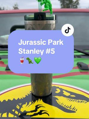 Jurassic Park Stanley Hammertone Green Edition #jurassicpark #jurassicworld #stanley #StanleyCup #stanleytumbler #customstanley #hammertonegreenstanley #hammertonegreen #jurassicparkcup #jurassicparktumbler #jurassicparkstanley #jurassicparkjeep #jurassicjeep #jurassicparktribute #jurassicparktributejeep #jurassicjeeplife #jurassicparklife