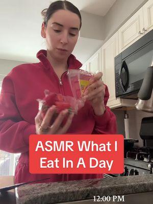 Typical day for me other than the fact that I ate dinner much later than usual and had a bigger “snack” (the chili) than I normally would #asmr #whatieatinaday #healthybutrealistic #lunchideas #whispering #fyp #relaxingvideos #asmrvoiceover #asmrvlog #asmrmouthsounds 