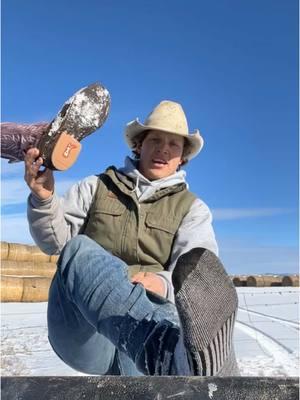 Replying to @logan nelson723 Thhhhhhe best 😎 @Hyer Boots  #western #southdakota #country #punchy #cowpoke #cowboy #longlivethewest #ranchlife  #horses #horse #ranch #ranching #boots #cowboyboots #squaretoe #roundtoe #cuttertoe 