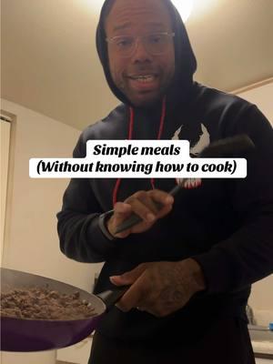 Nomore I can’t cook excuses! It’s time to lock in this year!  Let me know in the comments if yall want on series on simple meals without knowing how to cook! #simplemeals #simplemealprep #mealprepideas #mealpreprecipes #howtocook #icantcook #gymtiktok #fitnesstiktok #fitnesstrainer 