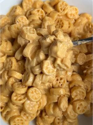 stovetop mac & cheese with mini wheels 🥹🧀✨ Recipe ⬇️ Ingredients: 2 cups pasta 1/4 cup butter 1/4 cup flour 1.5 cups milk 1/2 cup heavy cream 1 cup cheddar cheese 1 cup gruyere cheese 1/2 cup parmesan cheese 1/2 cup colby jack cheese Paprika, salt & pepper Instructions: - Boil pasta in salted water, reserving some of the water. - In a large pan, melt butter over medium heat. Add seasonings, then whisk in the flour. Cook for a few minutes until smooth. - Slowly whisk in milk, stirring constantly to prevent lumps. Cook for 3-5 mins until thickened, then stir in the heavy cream. - Reduce heat to low and gradually add the 4 cheeses. Stir until melted and smooth. - Add the cooked pasta to the sauce and stir to coat. Add reserved pasta water as needed for a creamier sauce. Serve and enioy! #macandcheese #creatorsearchinsights #easydinner #fyp #cheese #pasta #macandcheeserecipe 