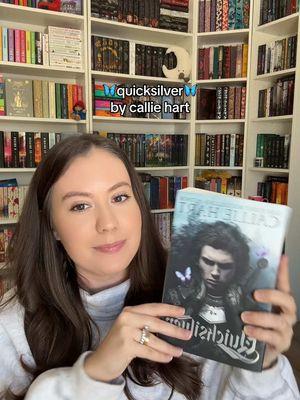 this fantasy book is definitely worth all the hype 🤭 this is your sign to stop putting off quicksilver by callie hart!!! #quicksilver #calliehart #kingfisher #fantasybooktok #fantasybookrecs #romantasyreads #fantasyromance #fantasyreader #readersoftiktok #quicksilvercalliehart #bookrecommendations 