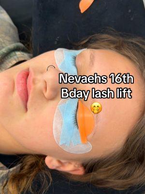 Lash lift for my birthday girls 16th bday wish😍 TYSM #leghicielashes 🫶🏼 #lashliftandtint #liftedlashes #lashlifting #lashtinting #tintedlashes #lashtech #goharder #16thbdaypresent #sixteen 