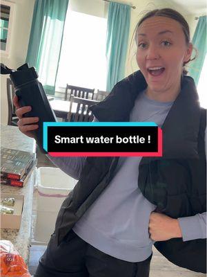 Smart water bottle!@GetWaterH #waterbottle #waterh #waterhsmartwaterbottle #smartwaterbottle #hydration