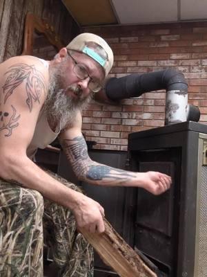 #stokingthefire #crazywhiteboy #fypシ #single #beardedbeast #ncblueeyedcountryboy #fyp #tattedup #woodheat