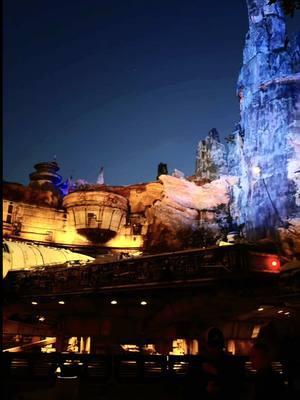 Which version of Galaxy’s Edge do you prefer: ☀️ or 🌙? Star Wars: Galaxy’s Edge is an immersive land at both Disney World’s Hollywood Studios and Disneyland. When you’re here, it feels like you’re in a galaxy far, far away. When you’re here, you’ll enjoy thrilling rides, galactic views, delicious bites and much more!  Tap the link in our bio for your free quote so you can start planning your trip to Galaxy’s Edge! Our friends over at @Academy Travel ✨ will plan you the most magical vacation! #disney #disneyworld #disneyland #starwars #galaxysedge #batuu #disneyvacation #waltdisneyworld #hollywoodstudios