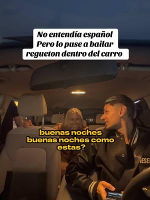 Así puse a bailar reggaeton a este gringo dentro del carro 🤭🤭🤣 #reggaeton #artistaemergente #ross💙💜 #dtmf #badbunny #laseñal #laseñalross #musicanueva #longervideo #reaccion #bailarin 