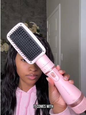 Blowout look using my 5 in 1 hair brush from @wavytalkofficial so cute💕 #fyp #wavytalk #hairbrush #wavytalkbrush #roundbrush