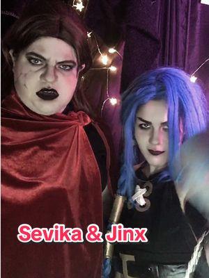 g-a-n-g baby🎶 [ Sevika is @🖤Kijoko🖤 ]  . . #arcane #arcanecosplay #jinxarcane #jinxcosplay #jinxarcanecosplay #jinx #leagueoflegends #leagueoflegendscosplay #cosplay #arcanenetflix #sevika #sevikaarcane #sevikacosplay #jinxandsevika 