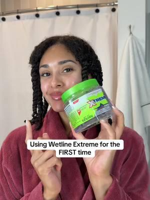 Replying to @crysnicole me and Wetline are locked in now 🔒🤞🏽 #washngo #washngoroutine #wetlinegel #camillerose #honeyhydrate #washngocombo 