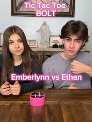 Emberlynn vs Ethan  #familygamenight #partygames #games #familygames #GameNight #gamestoplay #fungames #groupgames #gameideas 