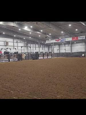 Not bad for a 7yo kid and a blind pony 😉 #horsesoftiktok #performancepony #ponypro #pony #barrelhorses #youthrodeo #ibra #aqha #polebender @Performance Pony @garwoodarena @OnTheRoadWithDawnandClea 