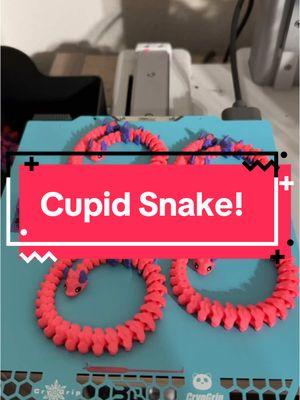 Model is by @Layersingreen #3dprint #3dprinting #printtok #fyp #itsduuun #ValentinesDay #snake #cupid #flexi #bambulab #a1mini 