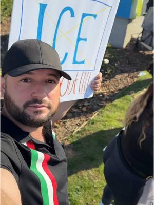 Nos fuimos a Fresno California a apoyar a toda la Gente trabajadoraaaa 🙌🏻🙌🏻🙏🏻🙏🏻🇲🇽🇲🇽🇲🇽🇲🇽🇲🇽🇲🇽🇲🇽🇲🇽🙌🏻🙌🏻🙏🏻🙏🏻 #trabajoduro #trabajador #protesta #protesting #protest #fresnocalifornia #fresno #mexicanos #mexico #chefanivar