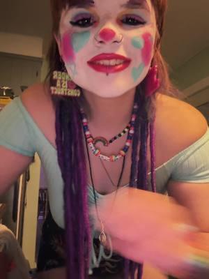 #clownlook #clown #clowndrag #polyam #genderfluid #foryou #fyp #queer #theythem #nonbinary #lgbtq #makeup #dreadlockextensions 