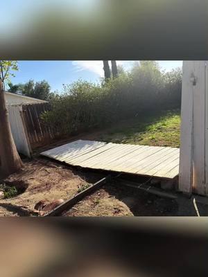 Another #TBHandyWorks fence build with custom 5ft wide swing gate ☺️ #fyp #foryoupage #teambuildshit #fence #old #new #sagwire #customdoor #carpentry 