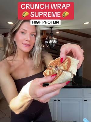 Dietitian Tip #10 - High Protein Crunch Wrap Supreme (vegetarian) at home! If you’ve never subbed black beans for the meat @tacobell in the Crunchwrap, you truly haven’t lived. And If you don’t want to make this vegetarian, you can easily swap out for ground beef or ground turkey - season it the same and cook fully through with the onions/jalepenos! You can also add queso to be exactly like Taco Bell, but I think it tastes perf as is 😋 #crunchwrap #crunchwrapsupreme #vegetarian #vegetarianrecipe #vegetariancrunchwrap #highprotein #highproteinmeals 