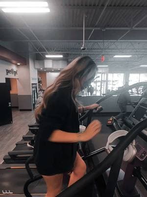 Day 9/30 post! #fyp #30hard #trending #workout #gym #fitness #viralllllll #stairmastergirl #motivation #stairmaster #GymTok #gymmotivation #gymroutine #fullbodyworkout #fullbodyexercise @Monica @Planet Fitness 