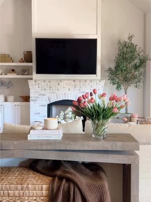 Los tulipanes mas reales que he visto #amazonhome #homedecor #springiscoming #ltkhome #decoration #Home #fypシ 