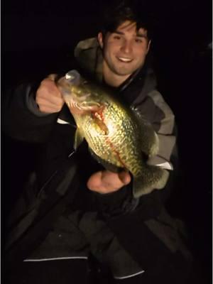 6 finger night tip up fishing! #icefishing #fishing #walleyefishing #crappiefishing #luckyfin 