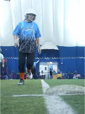 I Can’t Wait Much Longer #umoirebluelou #backflippingumpire #bestumpever #trending #huskiestoheroes #fyp #explorepage #highlight #softball #softballlife 