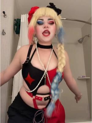 IG: k1ttygobrrr  bffr Harley would love Doechi  #Harleyquinn #harleyquinncosplay #harleyquinnmakeup #harleyquinnshow #cosplay #cosplayer #fyp 