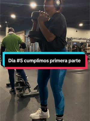 Dia#5 cumplimos 🙏, primera parte de los ejercicios, nunca es suficiente #sisepuede #fitness #nuncaessuficiente #amigasprasempre 